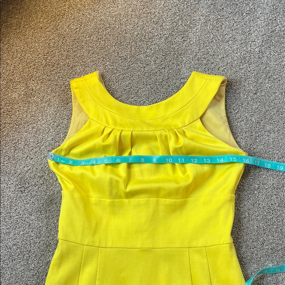 ☀️🌞Trina Turk Vibrant Sunshine Yellow Fitted Stretch Sheath EUC no size tag szS? - Picture 4 of 10